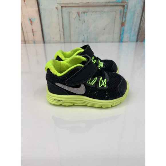 Nike Other - Nike Toddler 2C Lunar Glide 4 Black Green